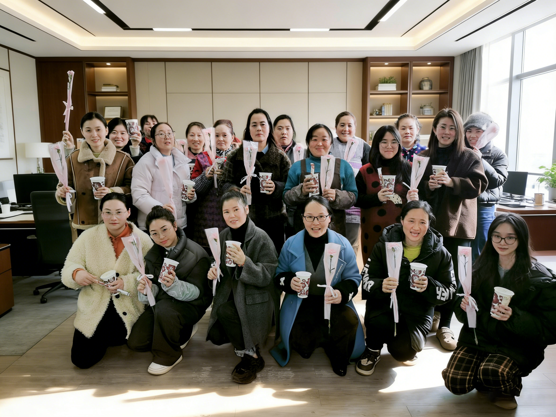 永俊 | 璟俊纺织的女神们，3.8节日快乐呀~